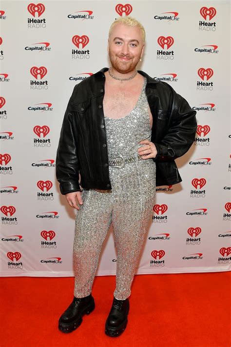 nao binarie sam smith usa  moda  quebrar padroes de genero