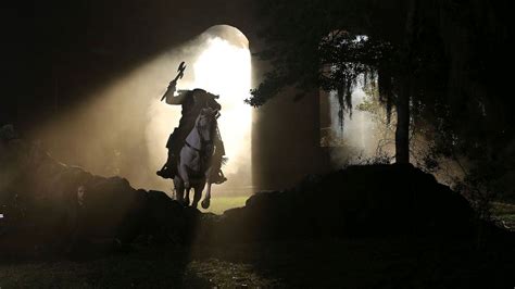 The horror of the headless horseman - BBC Culture