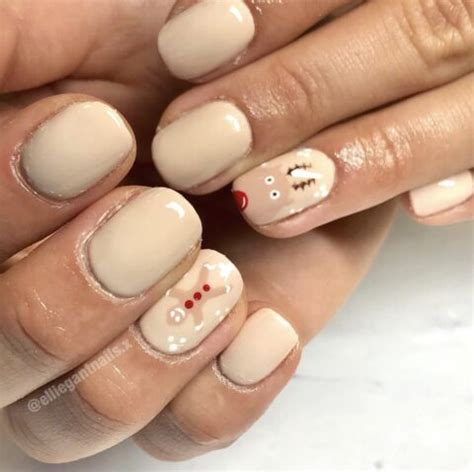 45+ Subtle Christmas Nails Design Ideas