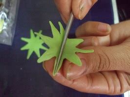 Земляника и клубника из холодного фарфора, полимерной глины