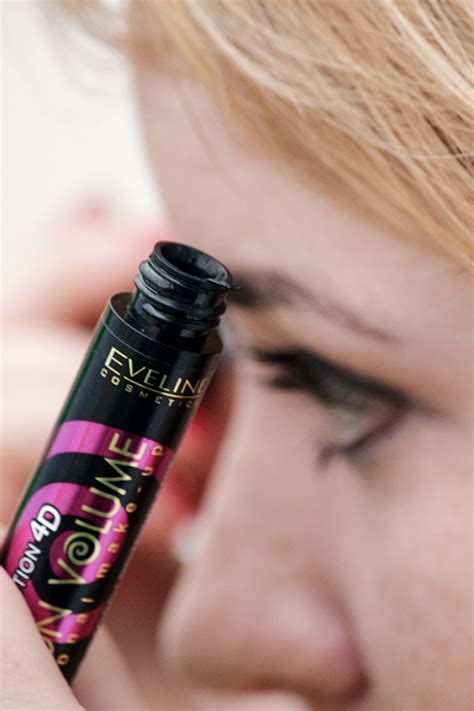 Eveline Cosmetics Extension Volume Professional make-up 4D FALSE ...