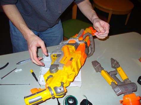 Nerf Sentry Gun…be afraid. – JeremyBlum.com