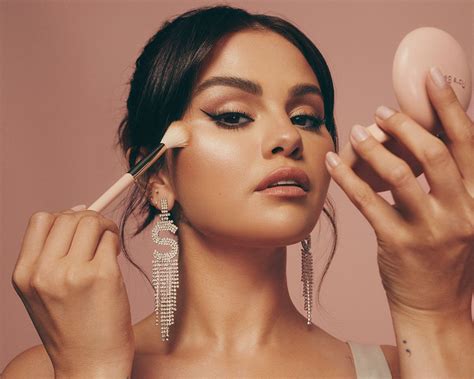 Rare Beauty Terkenal Hanya Karena Nama Selena Gomez? - Stories