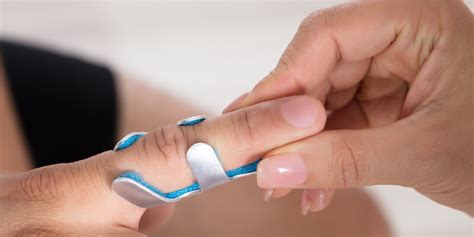 finger  broken  sprained  orthopedic clinic