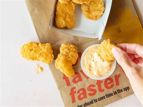 I Tried 9 Fast Food Secret Sauces and This Was the Clear Winner