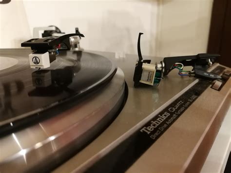My new (for me) Audio Technica AT3600L cartridge, giving it the Bob ...