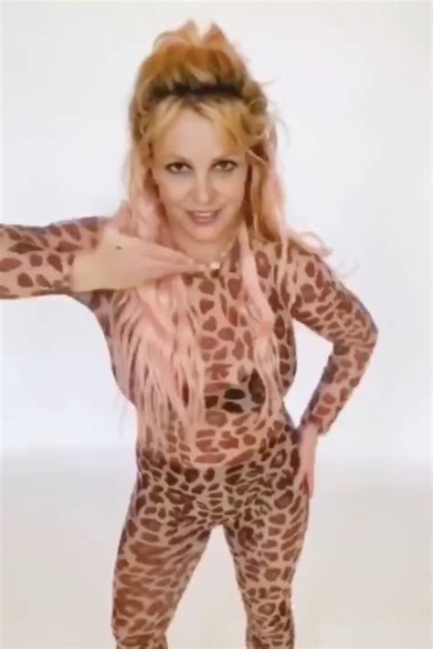 Britney Spears Instagram October 6, 2021 – Star Style