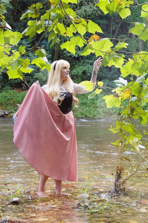 [SELF] Briar Rose cosplay by pinkhairedfox : r/cosplay