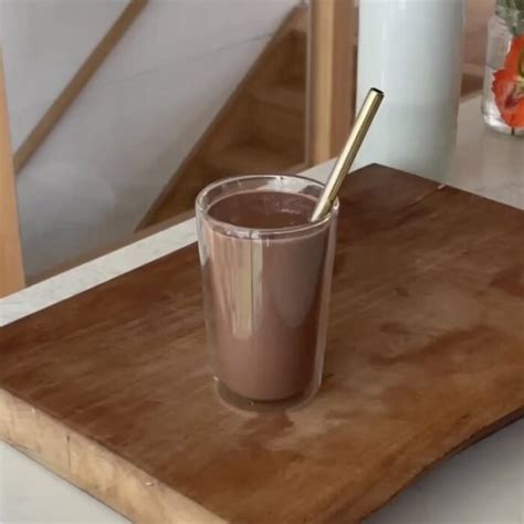 Healthy Chocolate Thick Shake Recipe - Froothie Blog