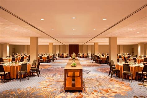 THE WESTIN PEACHTREE PLAZA HOTEL ::: ATLANTA, UNITED STATES ::: COMPARE ...