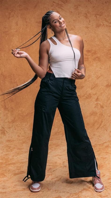 Satou Sabally - Dallas Wings : r/WNBA_hot