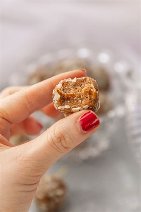 Salted Caramel Almond Balls | Fabelhafte Snack Bliss Balls - Pipifein