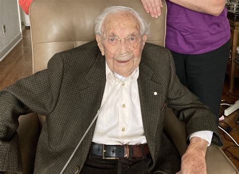 A conversation with Canada's oldest Conservative rabbi, Erwin Schild ...