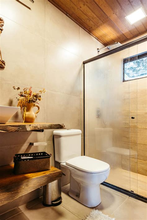 Este es el truco para eliminar las manchas amarillas del lavabo en solo