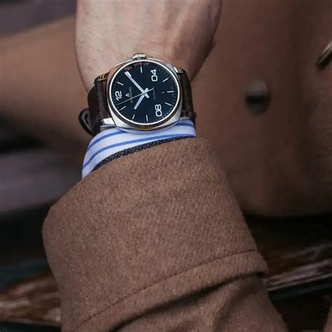 15 Best Italian Watch Brands – This Way To Italy