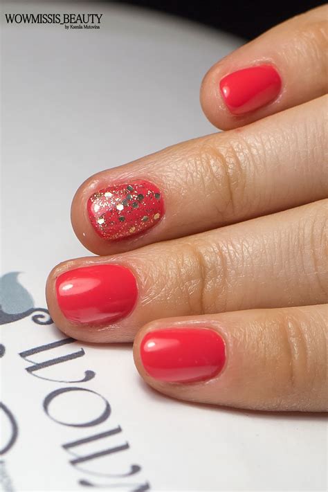 Лососевый цвет + золотые блестки | Nails, Beauty