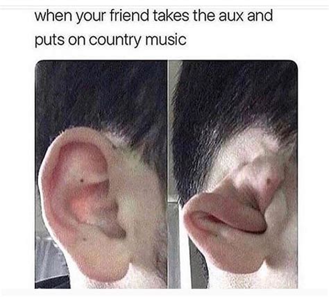 My ear just does that : r/memes