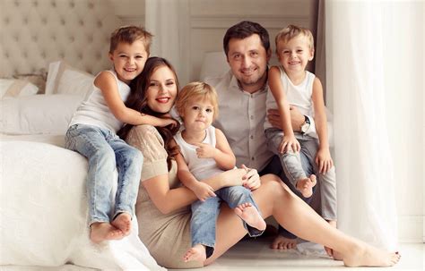 Семья С Тремя Детьми Картинки — Картинки фотографии