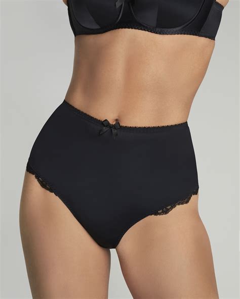 Брендовые женские трусы Agent Provocateur – купить в официальном ...