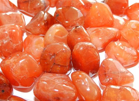 Минералы для женской энергии | Блог магазина «Ural-mineral»