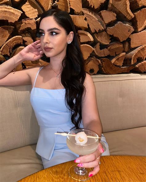 ♥️ Desiree Eid (@_desiree_xoxo) • Instagram photos and videos