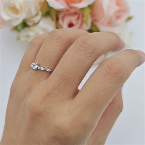 Art Deco Style Heart Promise Bridal Band Women Ring Cubic Zirconia