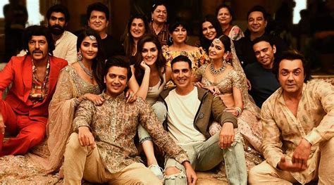 Akshay Kumar and team wrap up Housefull 4 | Bollywood News - The Indian ...