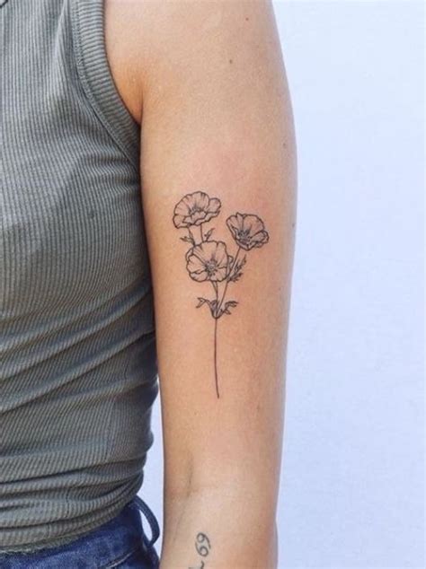 Med Tech. Запись со стены. | Simplistic tattoos, Tattoos, Flower tattoo ...