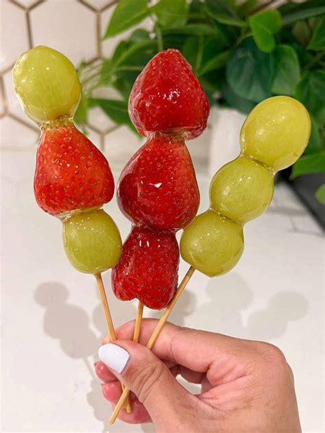 Tanghulu Recipe (Chinese Candied Fruit) - FeedMi