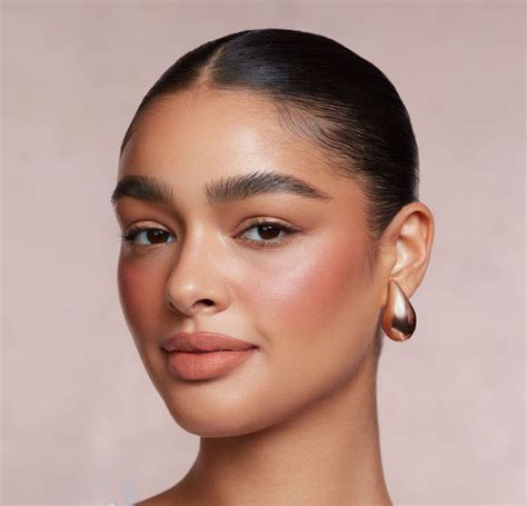 achieve  natural makeup  step  step guide patrick ta