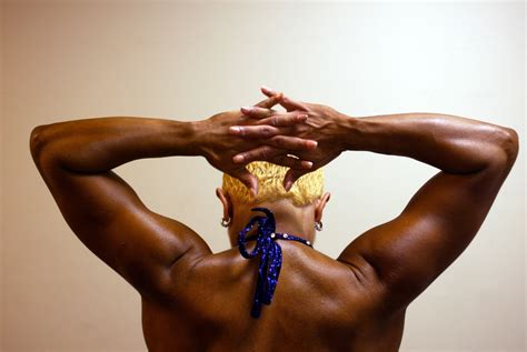 Frozen shoulder is real. Here's how it affects you during menopause