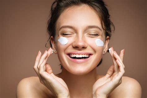 top  moisturizer benefits      moisturiser
