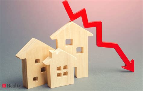 lic housing finances net profit dips    fy real estate