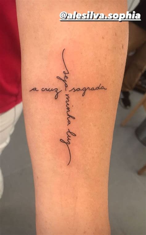 A Cruz Sagrada Seja Minha Luz Tatuagem - A cruz sagrada seja minha luz em 2024 | Tatuagem cruz, Tatuagens ...