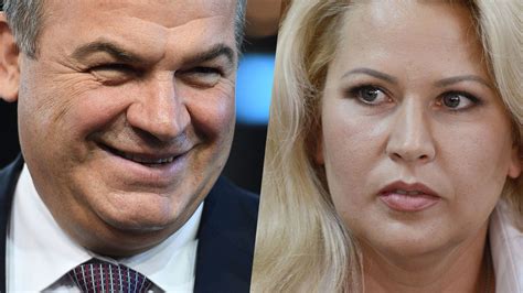 "За их брак я переживаю". Малахов заявил, что Сердюков и Васильева ...