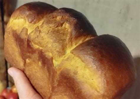 Бріош на заквасці. Це булка, яка в любому випадку замінить вам ...