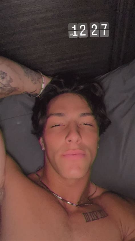 Picture of Tayler Holder in General Pictures - tayler-holder-1667707022