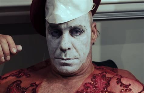 Солист Rammstein впервые показался на публике после тяжелой пневмонии