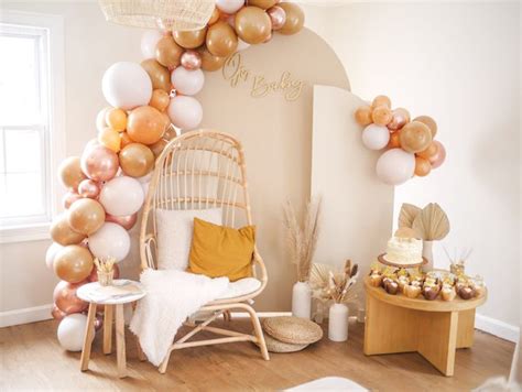 Neutral Baby Shower Decor The Mama-to-Be Will Love - hostessology