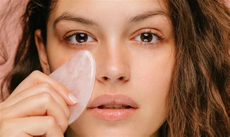 drain sinuses  massage easy steps  relieve congestion