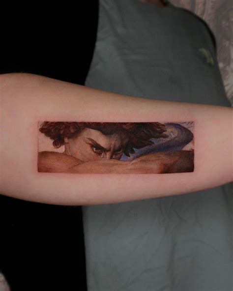 Tattoo artist Lu Lunartik | Hamburg, Germany | iNKPPL