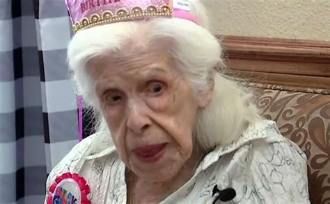 101-річна художниця розповіла, як змогла прожити таке довге життя - МЕТА