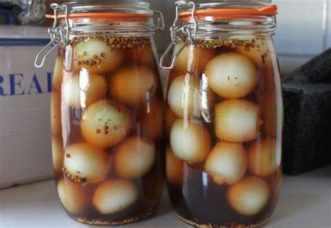 Pickled Onions - Real Recipes from Mums