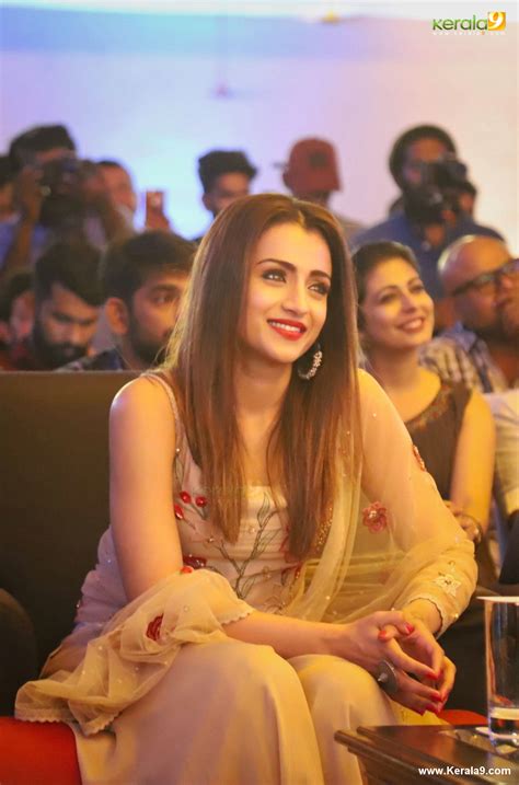 Trisha Photos, Pictures And Trisha Krishnan HD Images - Kerala9.com