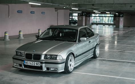 BMW E36: Uprkos svemu i ova "trojka" prerasta u klasik - NOVA portal