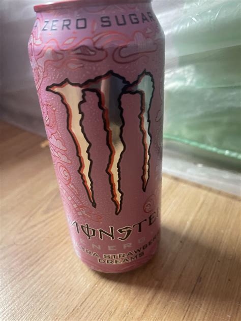 First time trying the Strawberry Dreams monster : r/energydrinks