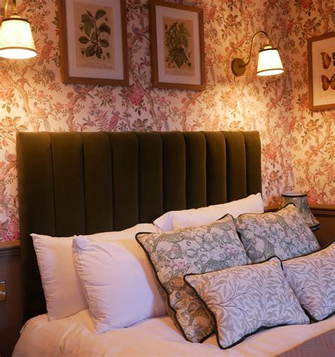 Outdoor seating will expand at the bulls head castleton 4