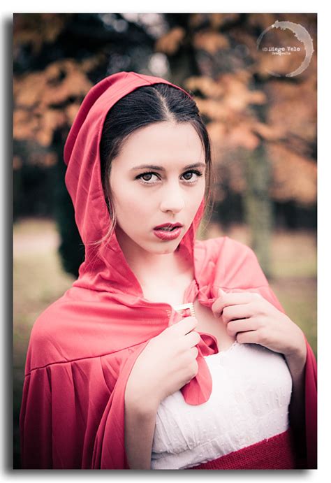 Caperucita Roja - Little Red Riding Hood (by... - Le meneur de loups