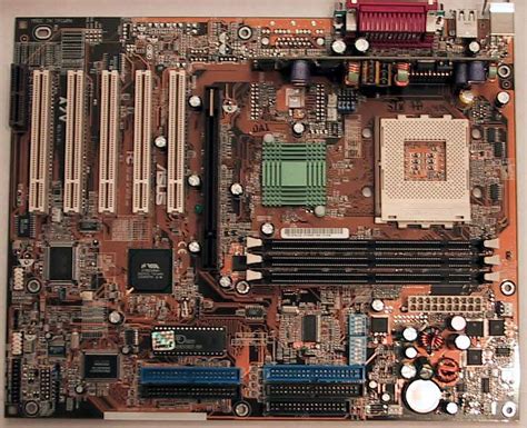 ASUS A7V Socket-A KT133 ATX