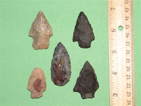 Five Prehistoric Indian Arrowheads Artifacts - Etsy
